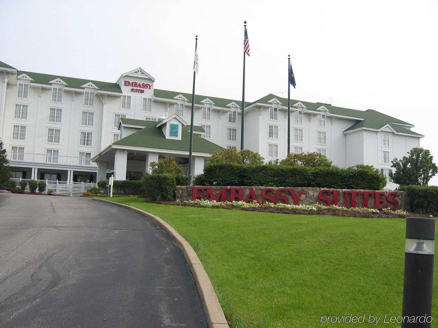 Embassy Suites Pittsburgh - International Airport كوراوبوليس المظهر الخارجي الصورة